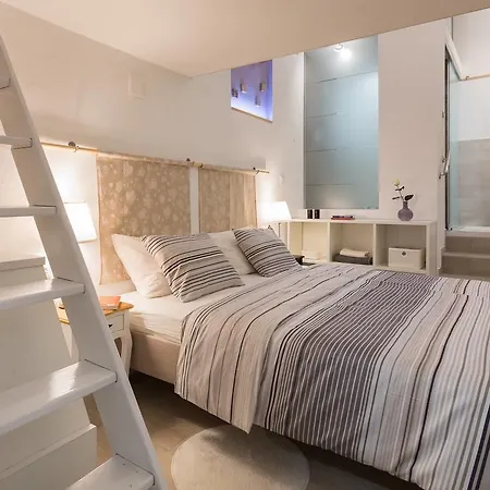 N&m Guest house Split