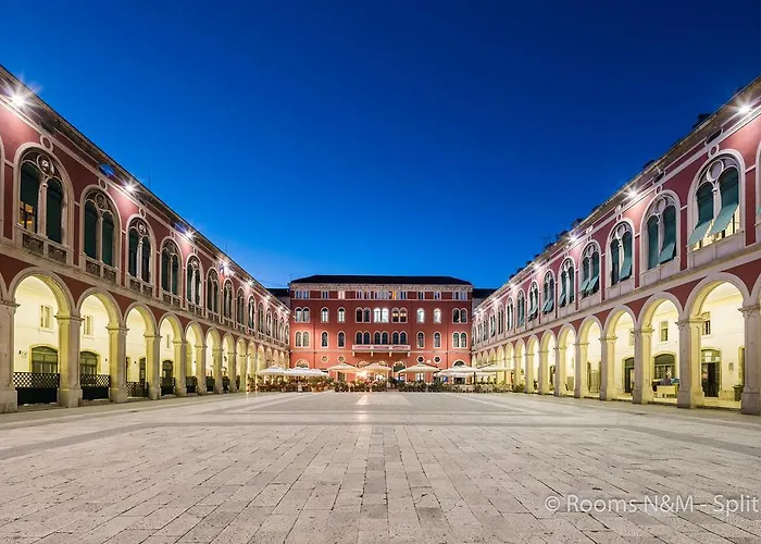 N&m בית הארחה ספליט